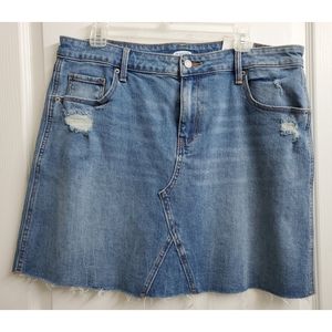 OLD NAVY- DISTRESSED DENIM SKIRT SIZE 16